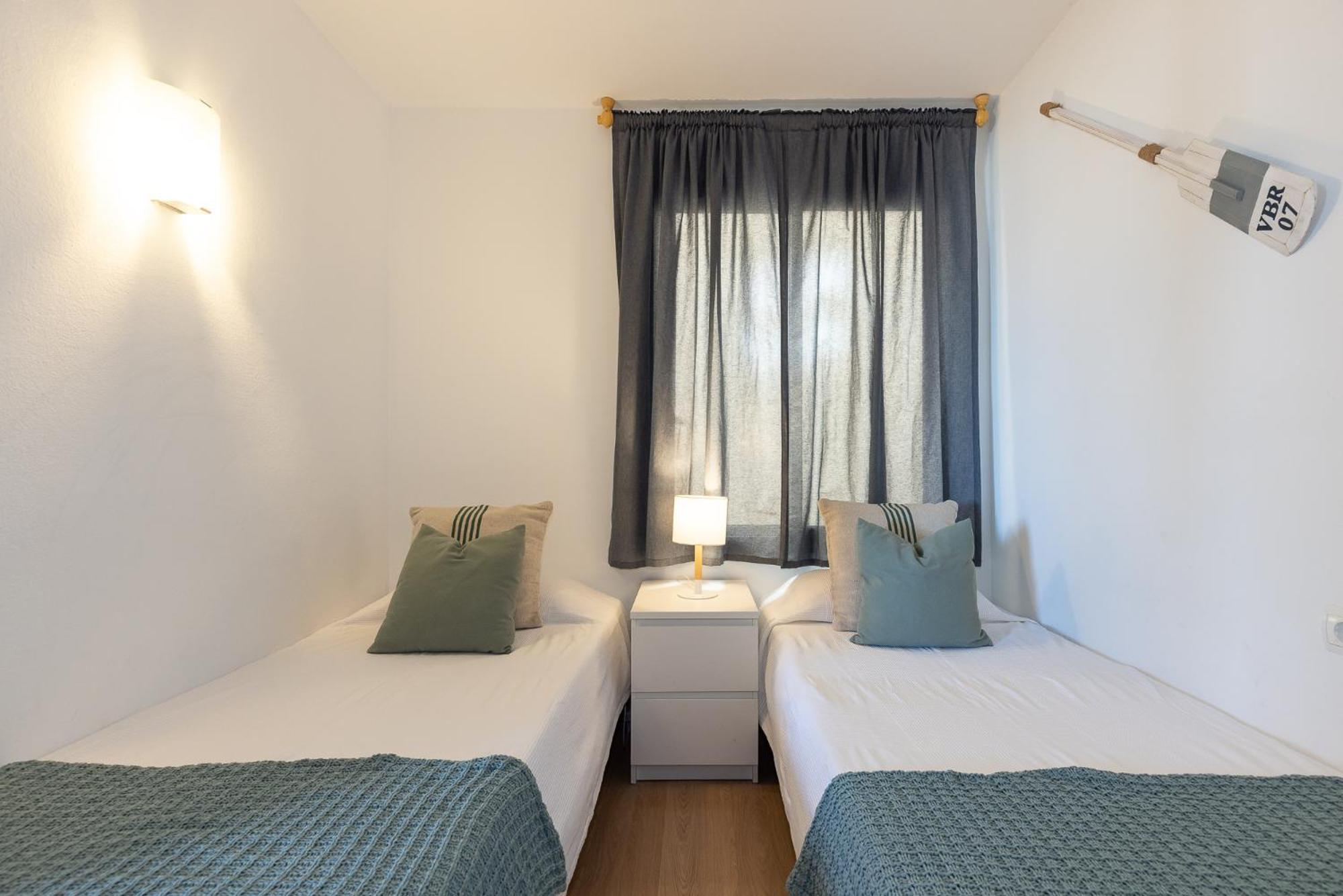 Uhc Mexico I Apartments Камбрильс Экстерьер фото